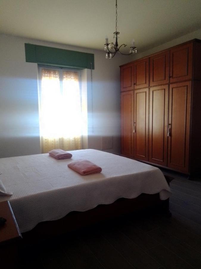 Casa Carducci Affittacamere Monteleto Buitenkant foto